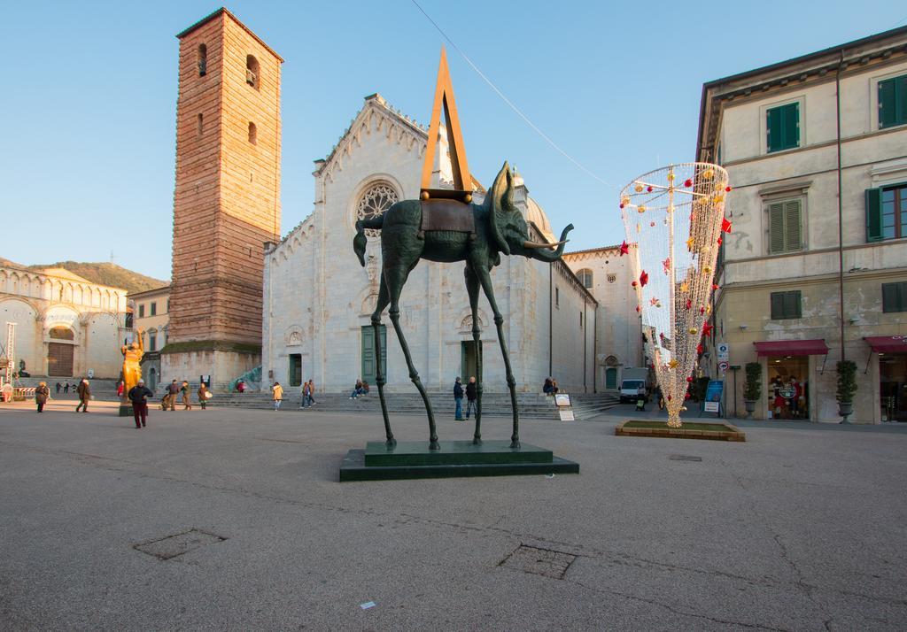 Bonnes Vacances A Pietrasanta Exteriör bild